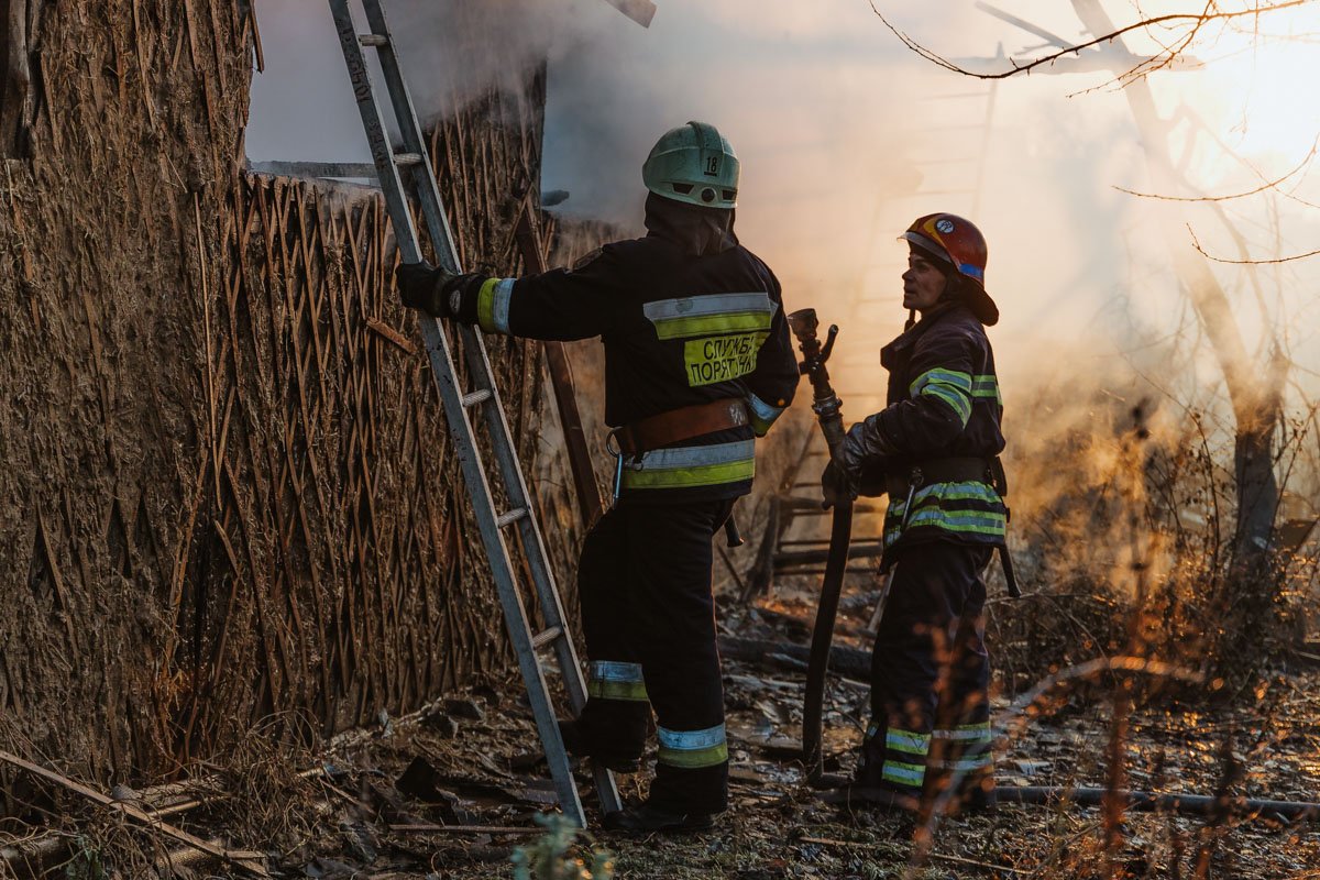 На момент пожара в здании никого не было На момент пожара в здании никого не было