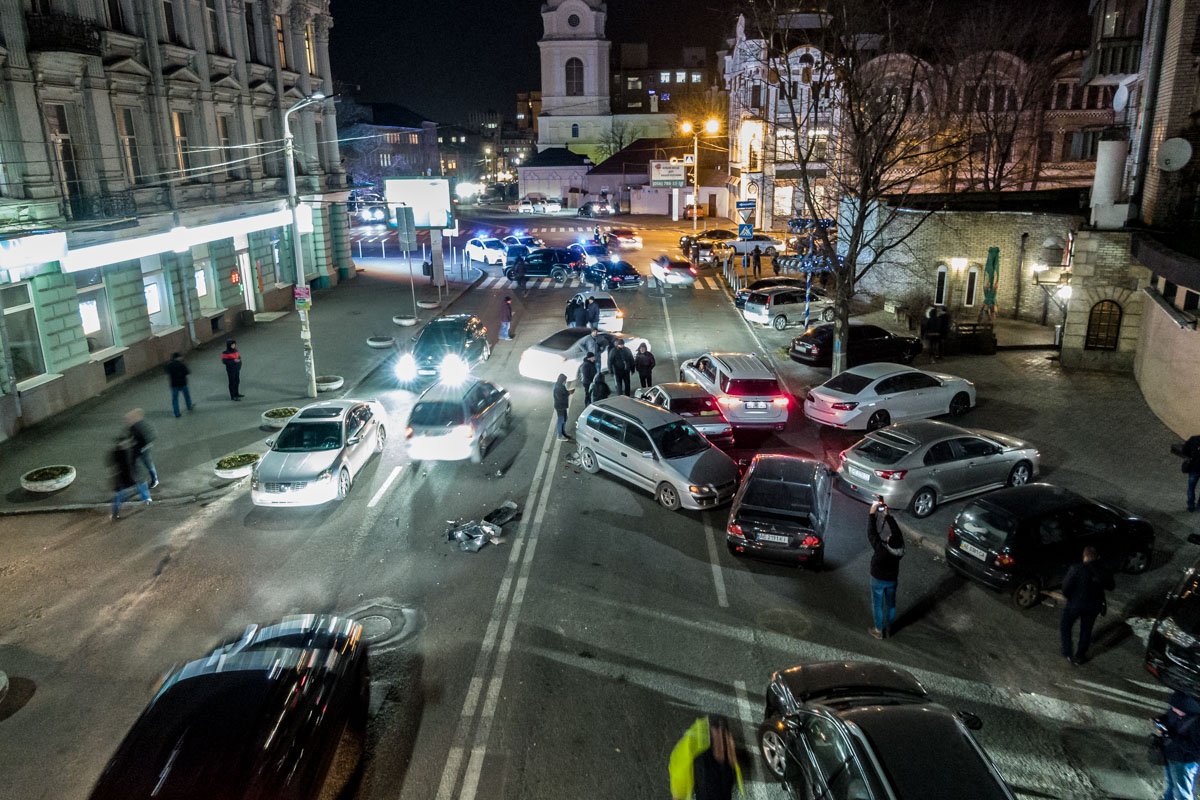 Образовалась пробка Образовалась пробка