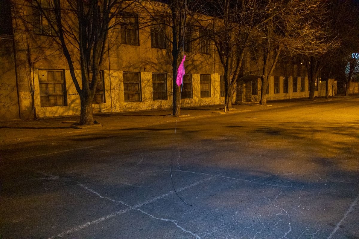 Неизвестно, находится ли провод под напряжением 