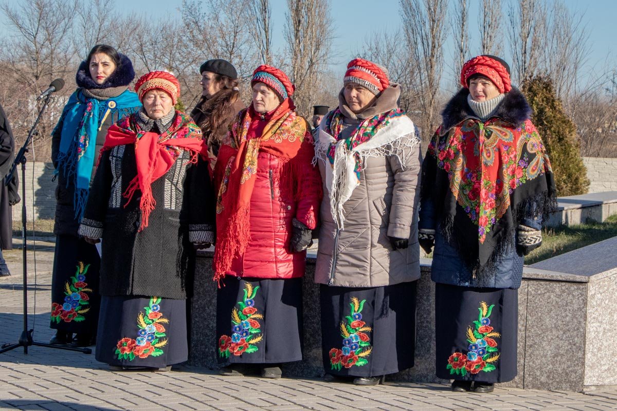 Национальный стиль символизировал цену свободы и независимости украинского народа Национальный стиль символизировал цену свободы и независимости украинского народа