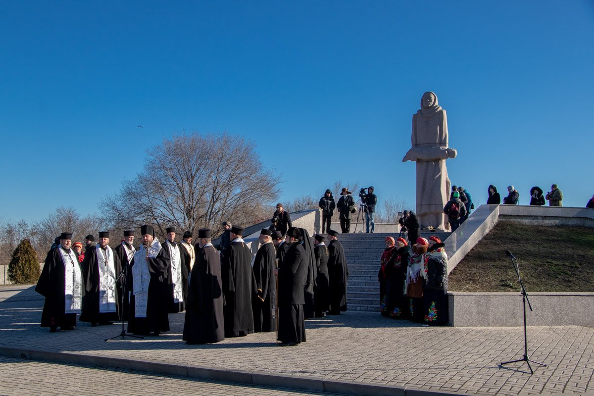 Провели панихиду Провели панихиду