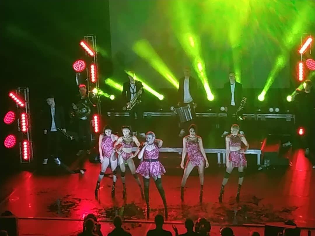 Певице удалось превратить концерт в настоящее шоу Певице удалось превратить концерт в настоящее шоу