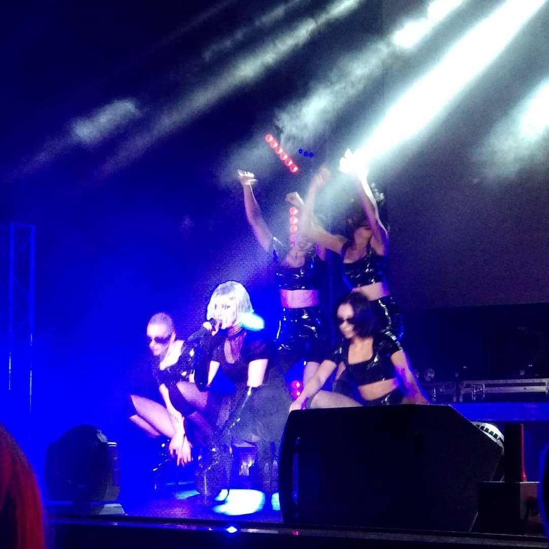 Горячие танцы от Maruv Горячие танцы от Maruv