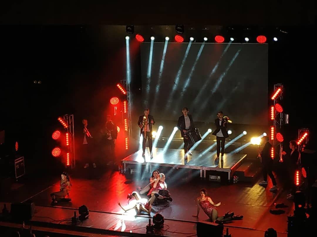 Танцы, на которые можно смотреть бесконечно Танцы, на которые можно смотреть бесконечно