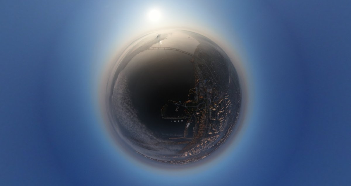 Тишину нарушает только шкворчание — это солнце поджаривает небеса Тишину нарушает только шкворчание — это солнце поджаривает небеса