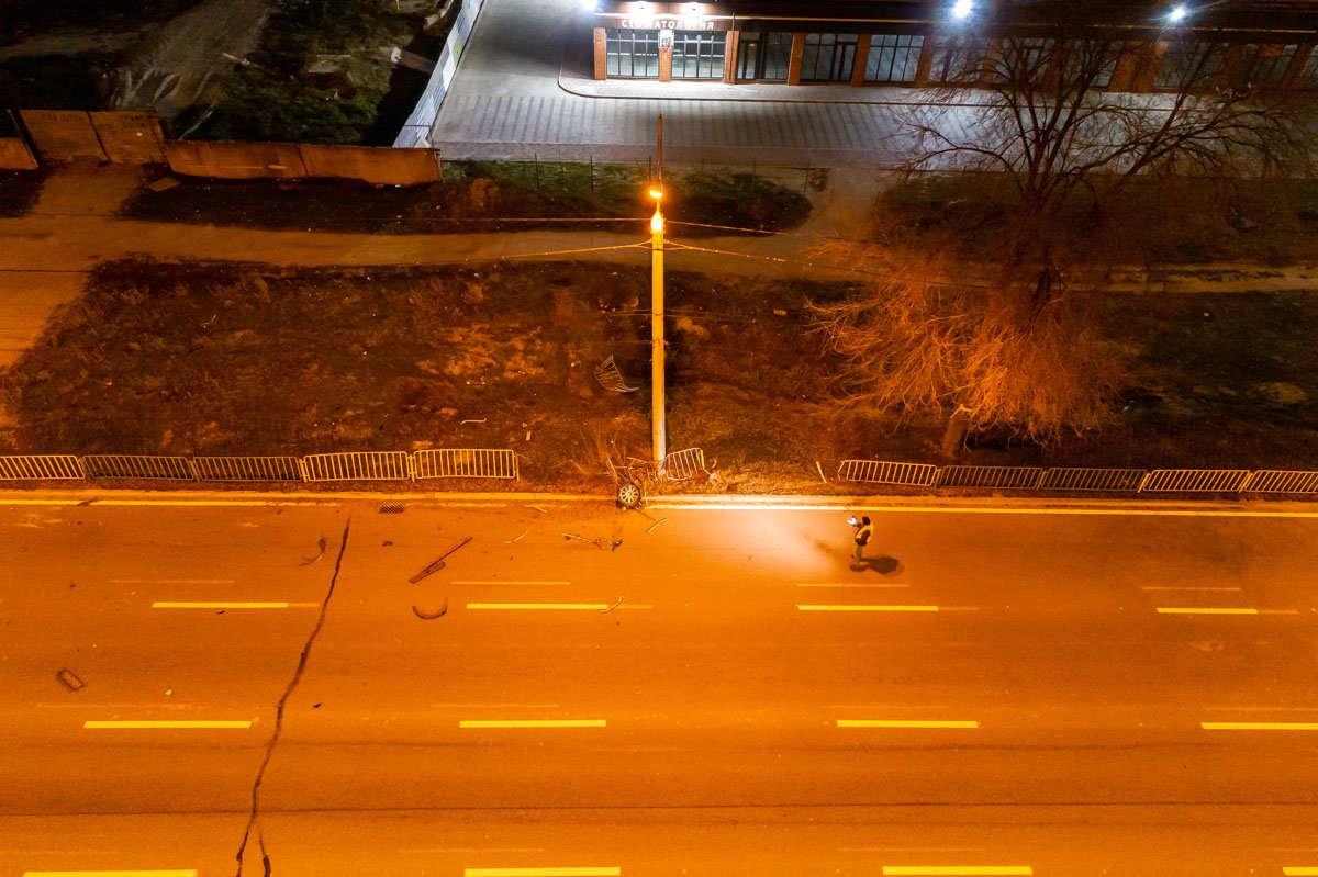 Движение транспорта на этом участке дороги не затруднено