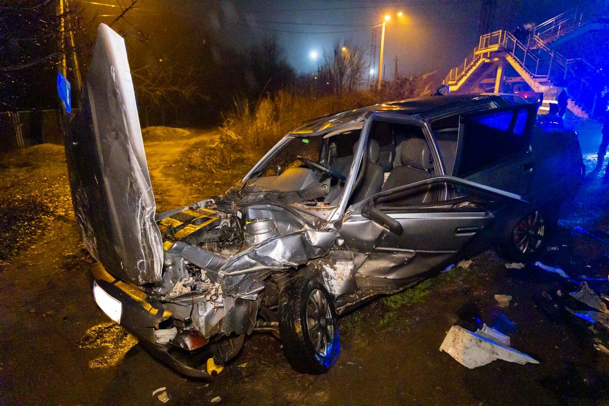 В ЗАЗе были мужчина и женщина В ЗАЗе были мужчина и женщина