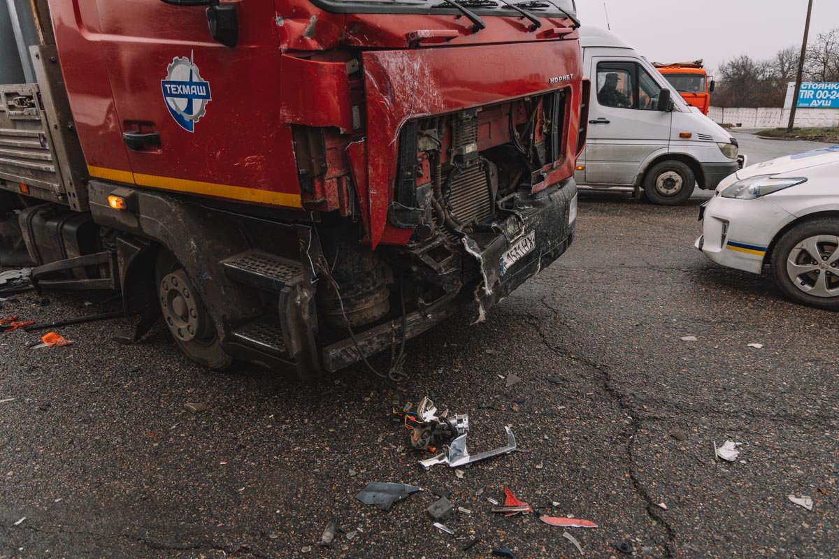 Повреждения МАЗа