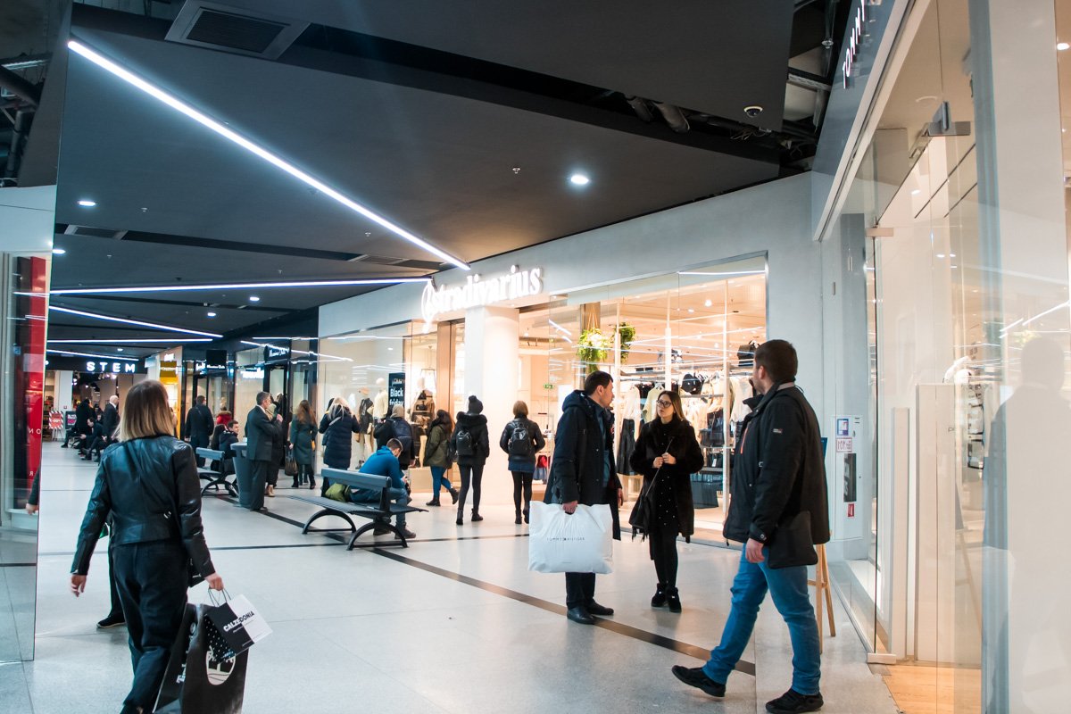 Магазины оккупировали 