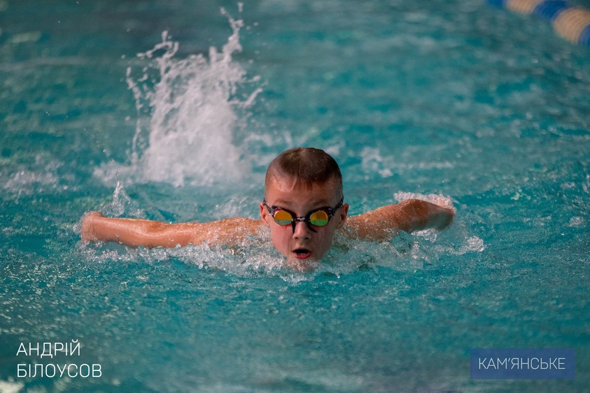 В Каменском стартовал очередной сезон "Школы плавания" 2