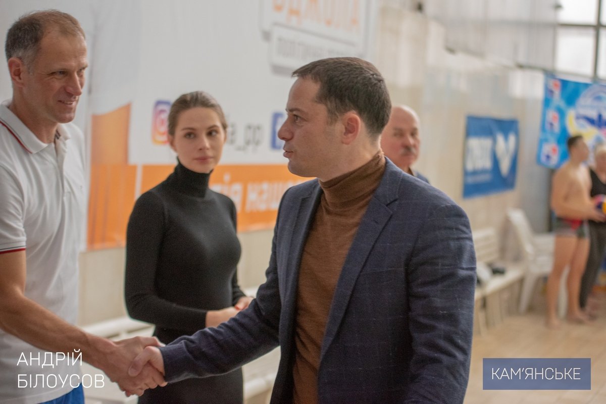 В Каменском стартовал очередной сезон "Школы плавания" 3