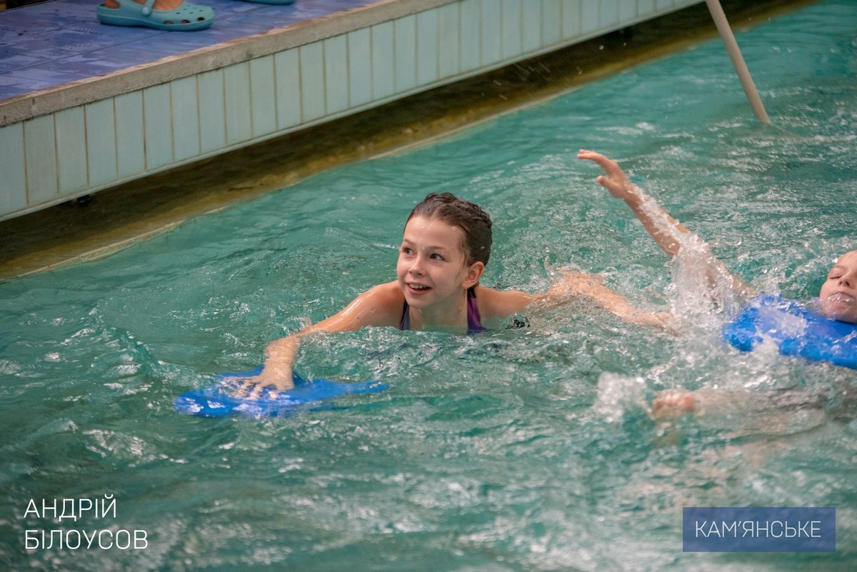В Каменском стартовал очередной сезон "Школы плавания" 5