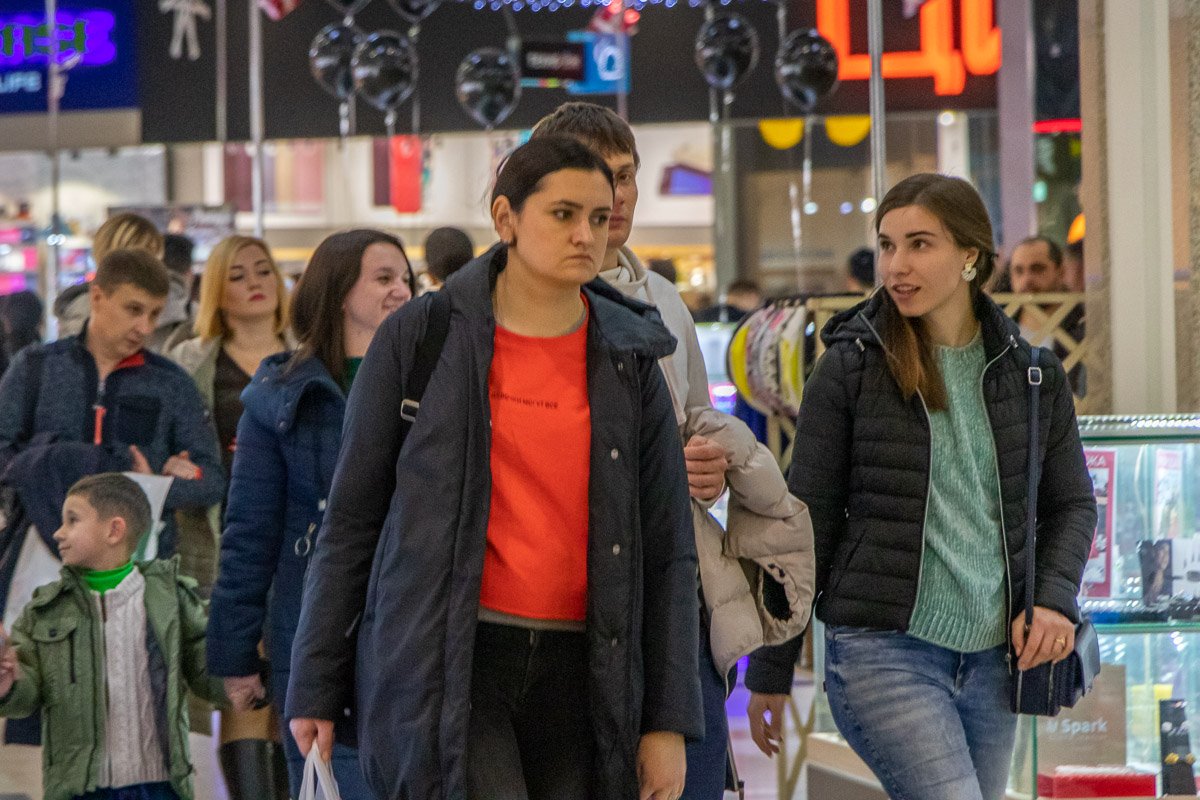 Итоги Черной пятницы в Днепре: как прошел день скидок в "Караване" 9