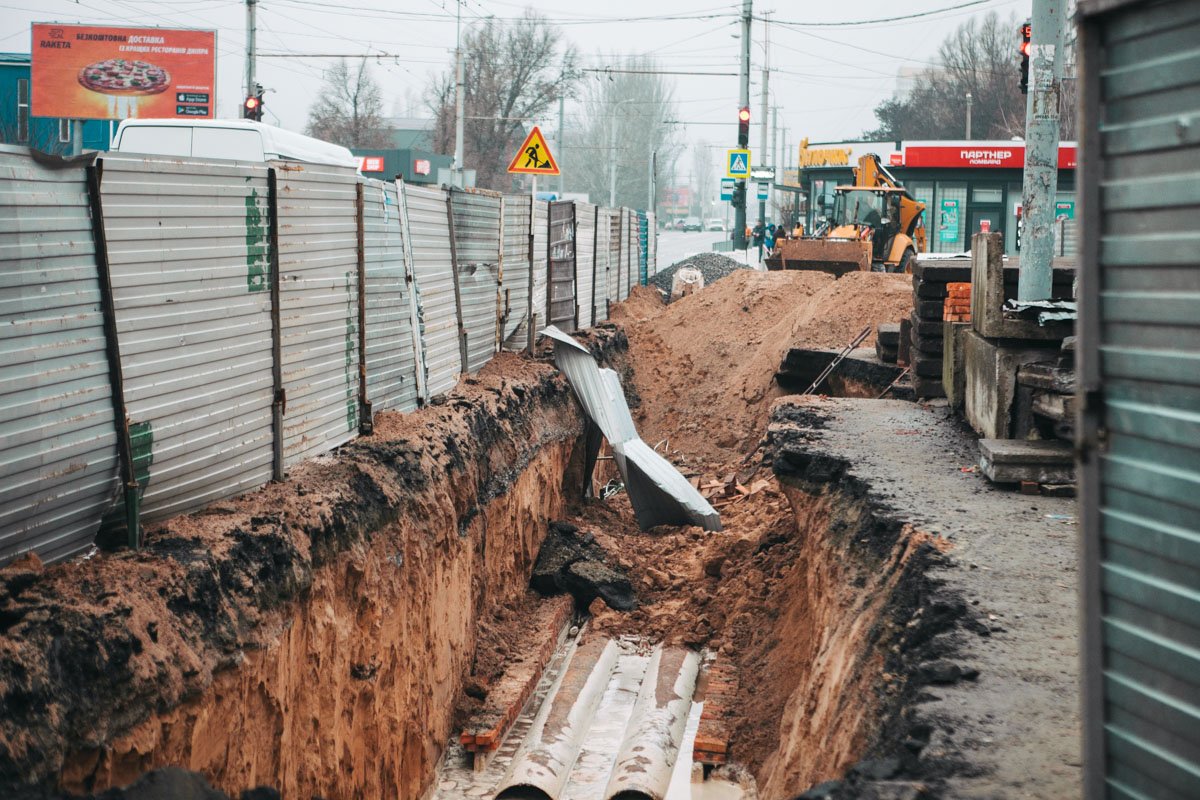 Сейчас на месте коммунальная техника Сейчас на месте коммунальная техника