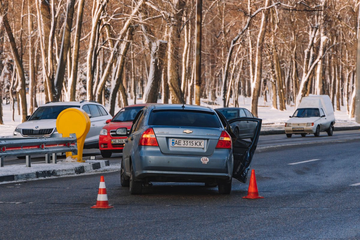 Также пострадал мужчина, медики увезли его в городскую больницу №16