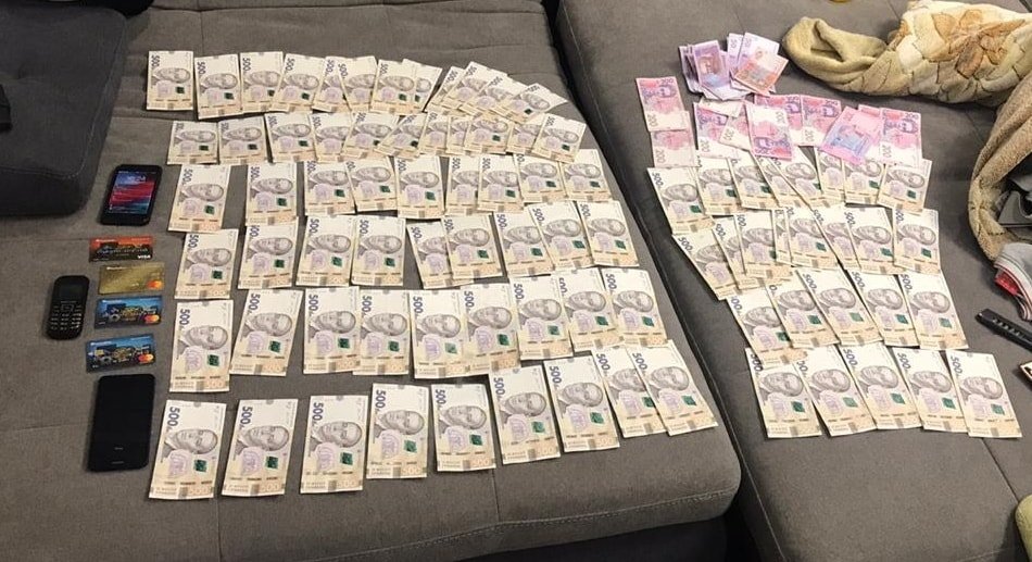 Еще у одного активного участника группы изъяли 62 000 гривен Еще у одного активного участника группы изъяли 62 000 гривен