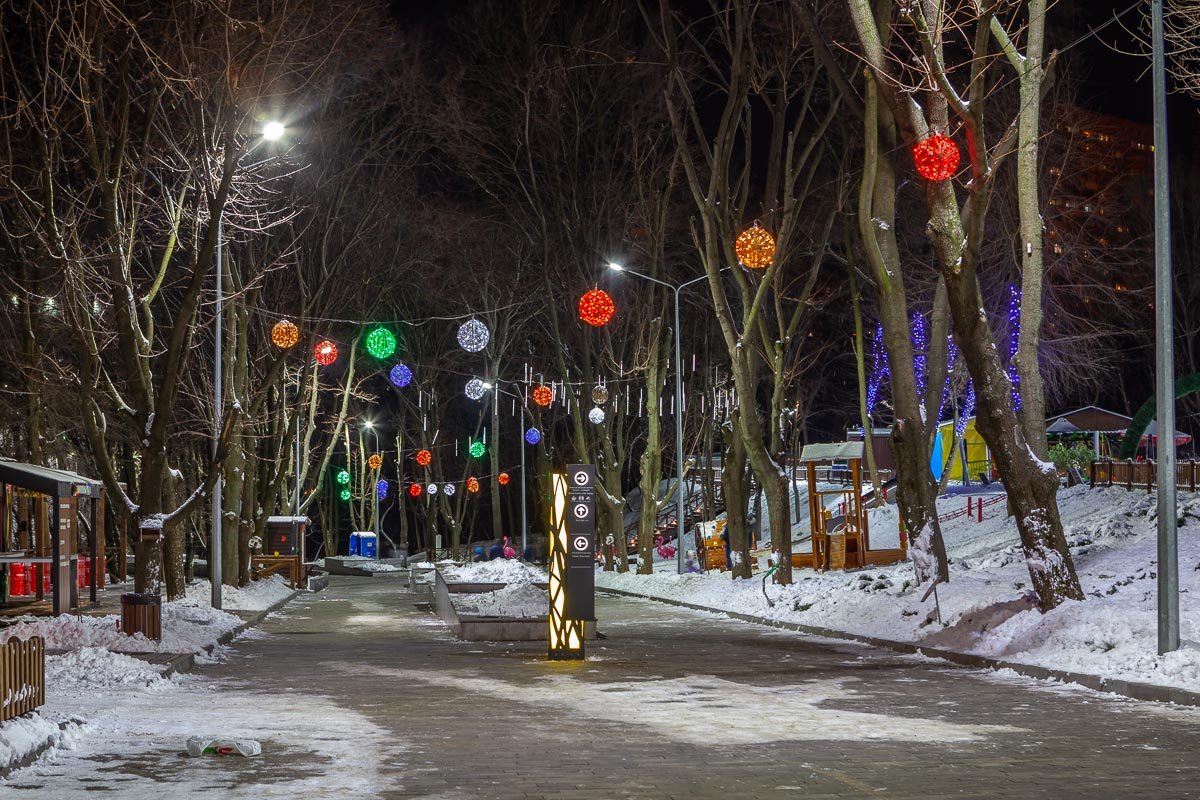 Почти без людей Почти без людей