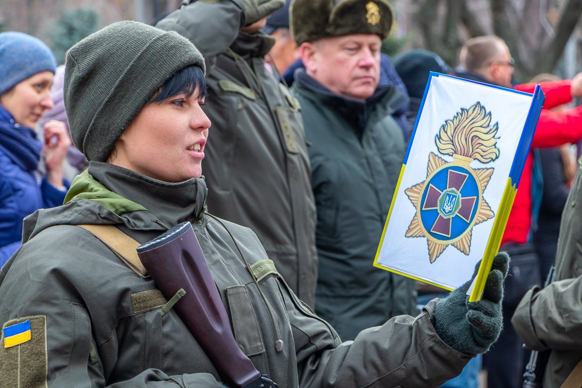 Напоминаем, что в Украине есть и защитницы
