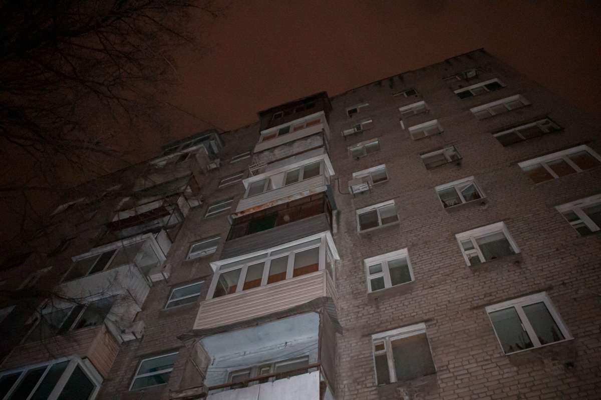 Электрощит загорелся на 5-м этаже Электрощит загорелся на 5-м этаже