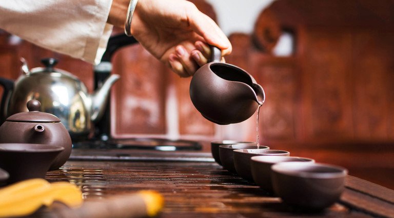 Экскурсия в кинокомпанию и чайная церемония: какие курсы пройдут в Днепре на следующей неделе 1