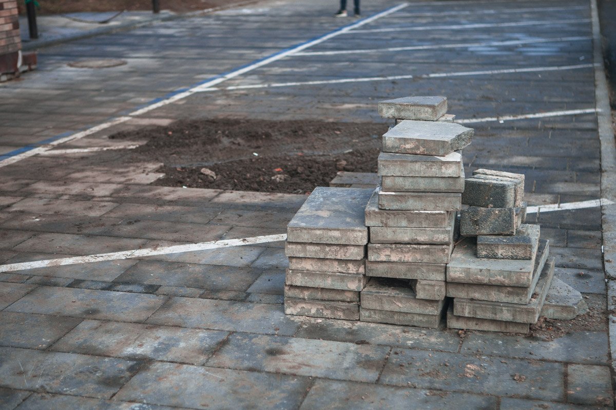 Плитку уложат обратно Плитку уложат обратно