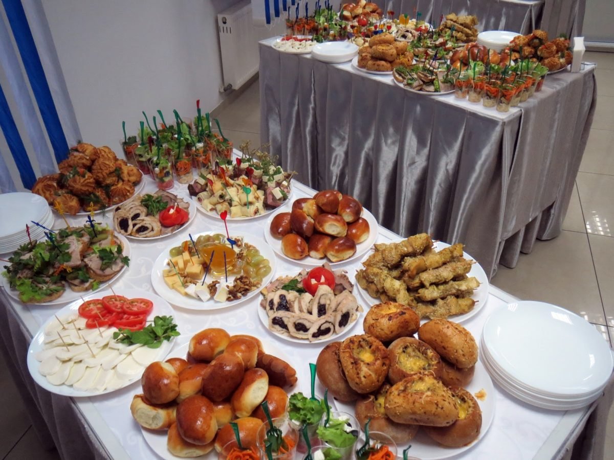 Где в Днепре заказать качественный кейтеринг на Новый год 1