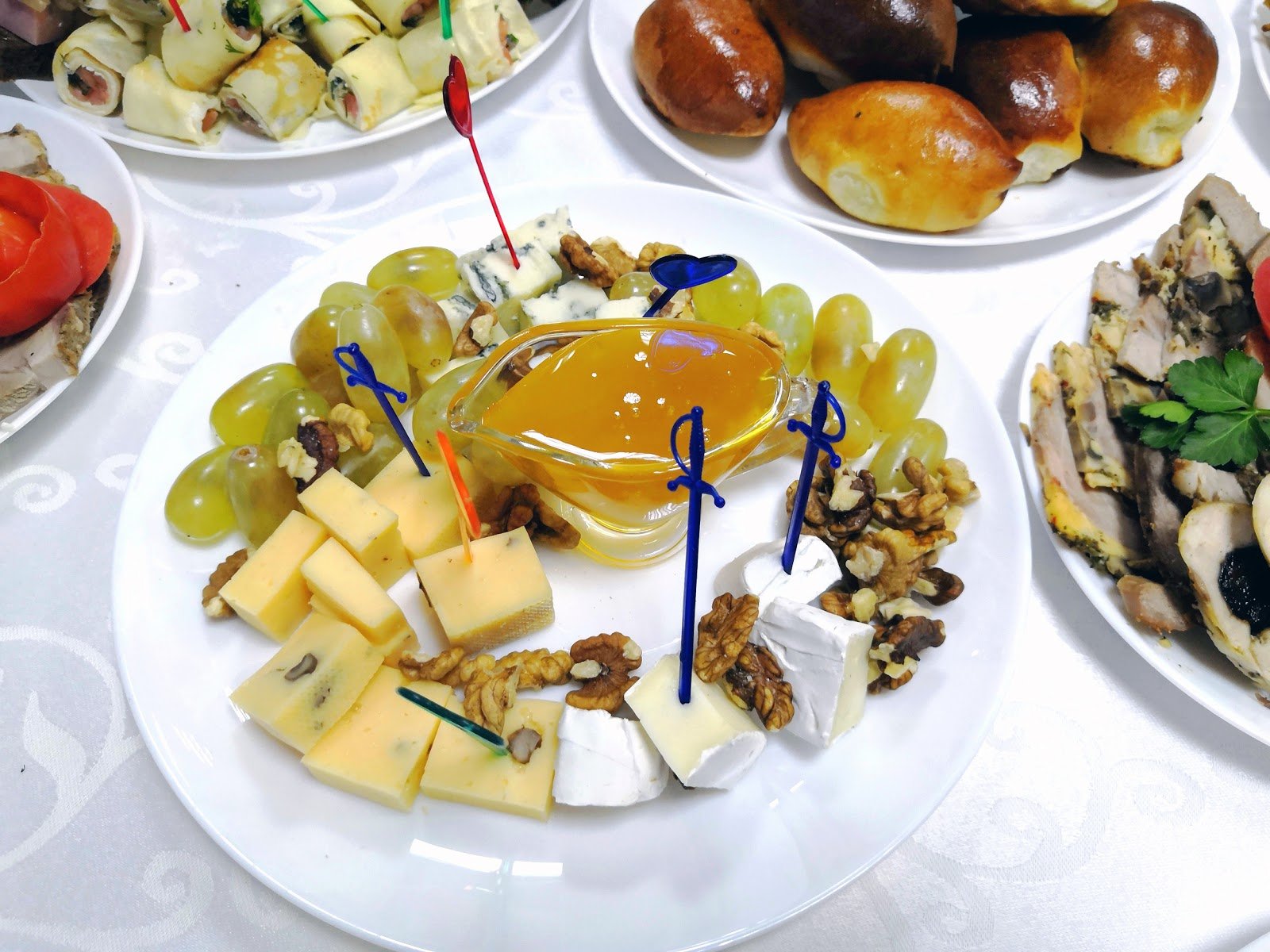 Где в Днепре заказать качественный кейтеринг на Новый год 2