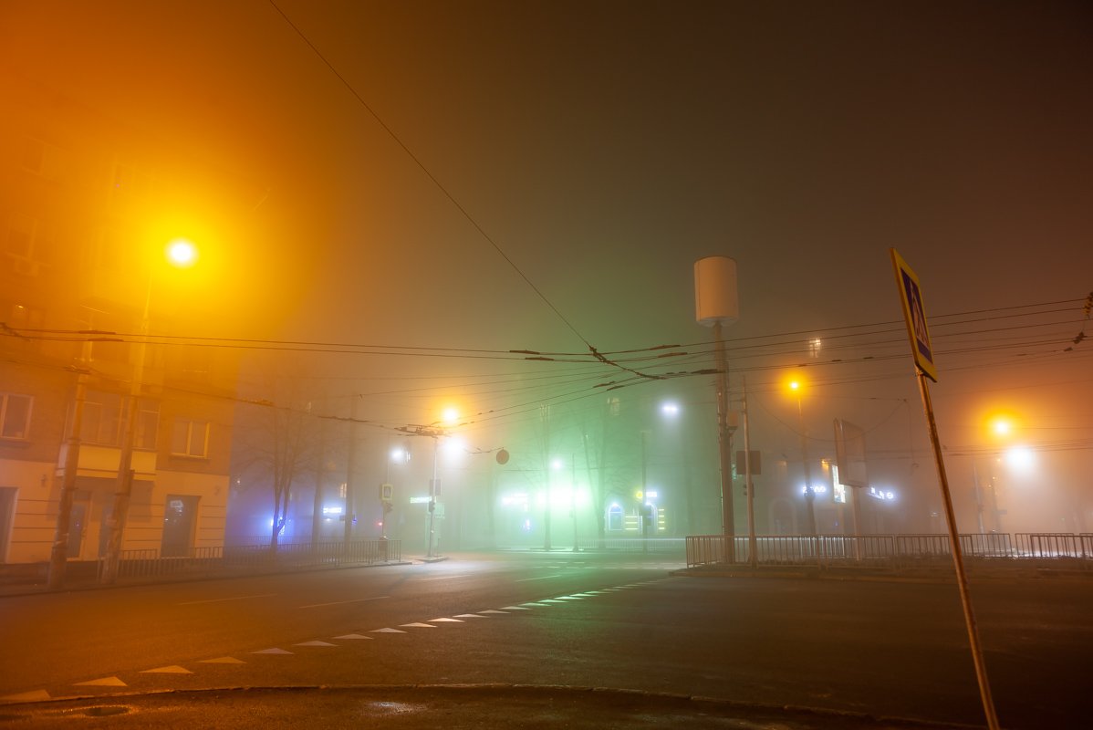 Уставший город уснул