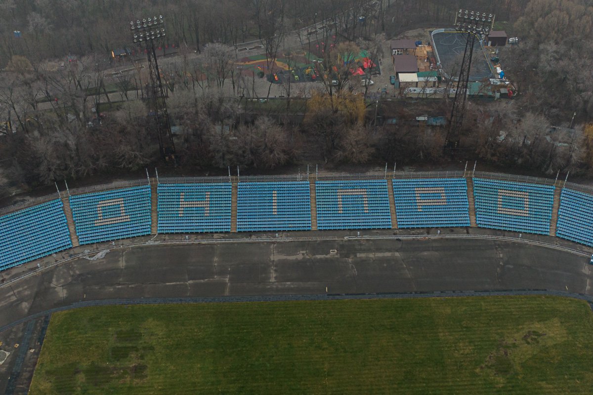 Стадион пришел в упадок