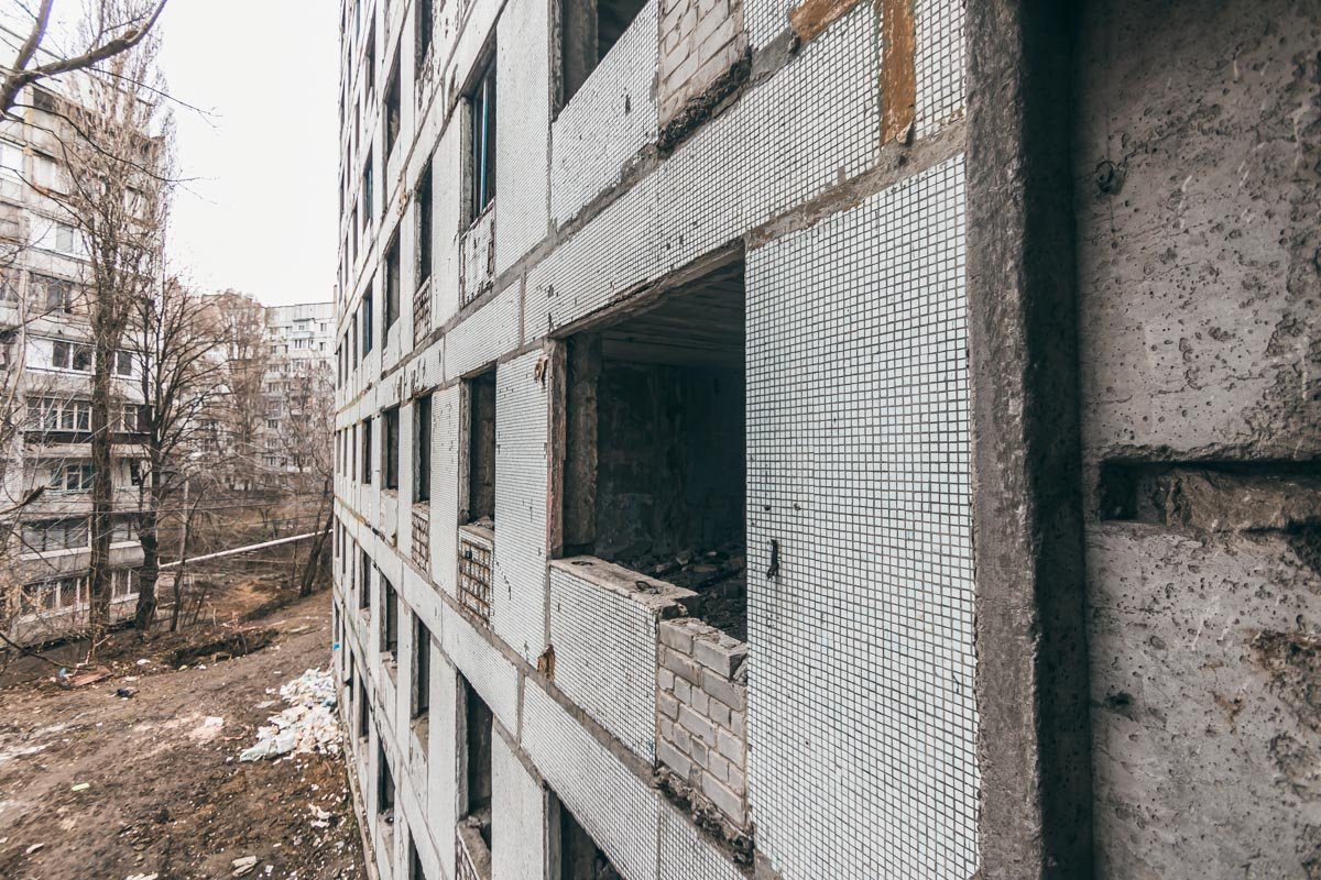 Дом, который скоро умрет дважды