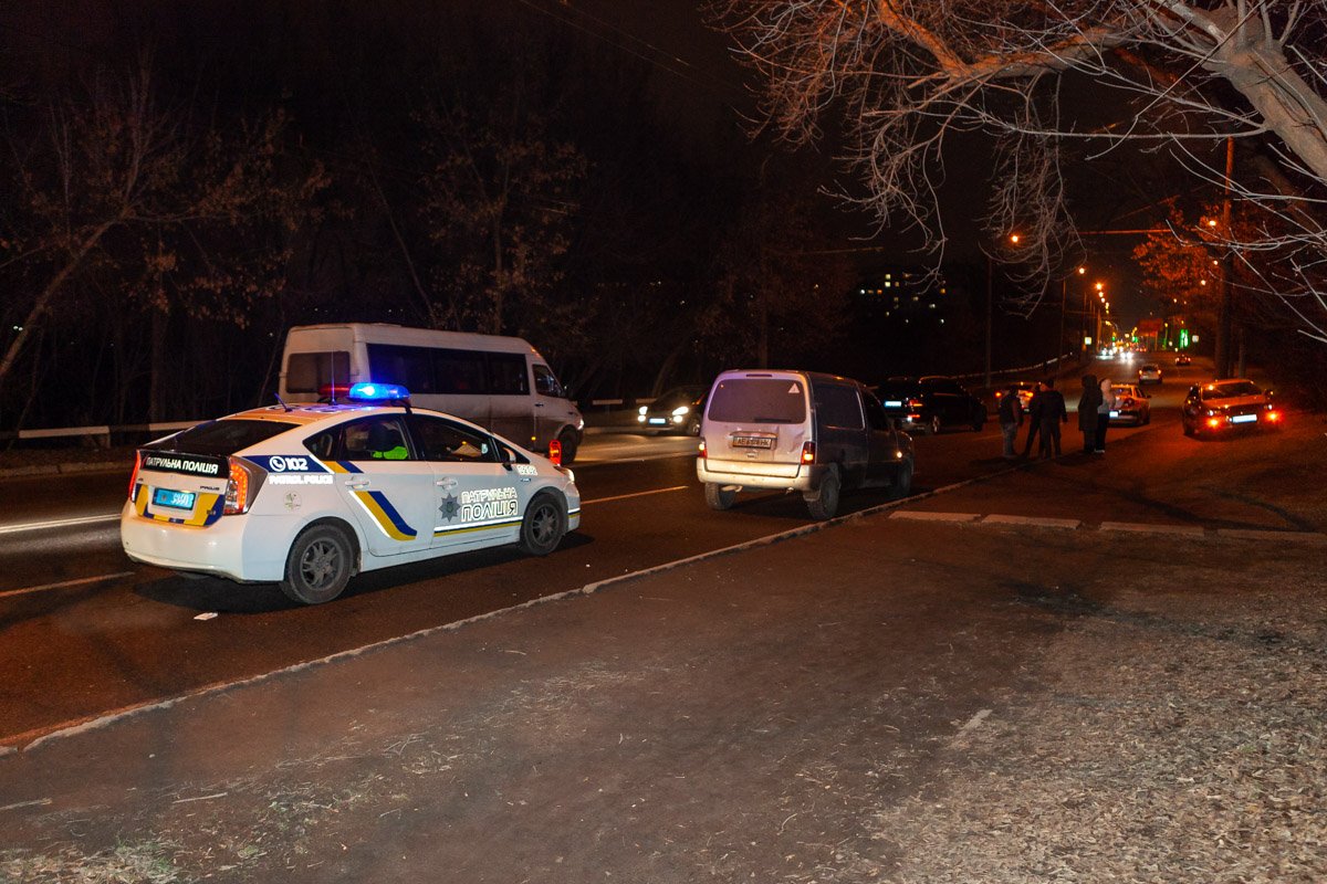 Авария произошла на проезде Александра Гальченко Авария произошла на проезде Александра Гальченко