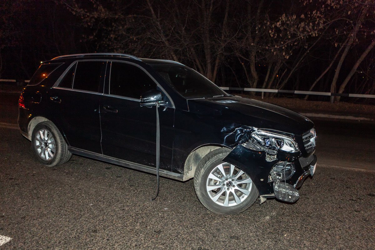 Из-за аварии две полосы движения в сторону Паникахи перекрыты Из-за аварии две полосы движения в сторону Паникахи перекрыты