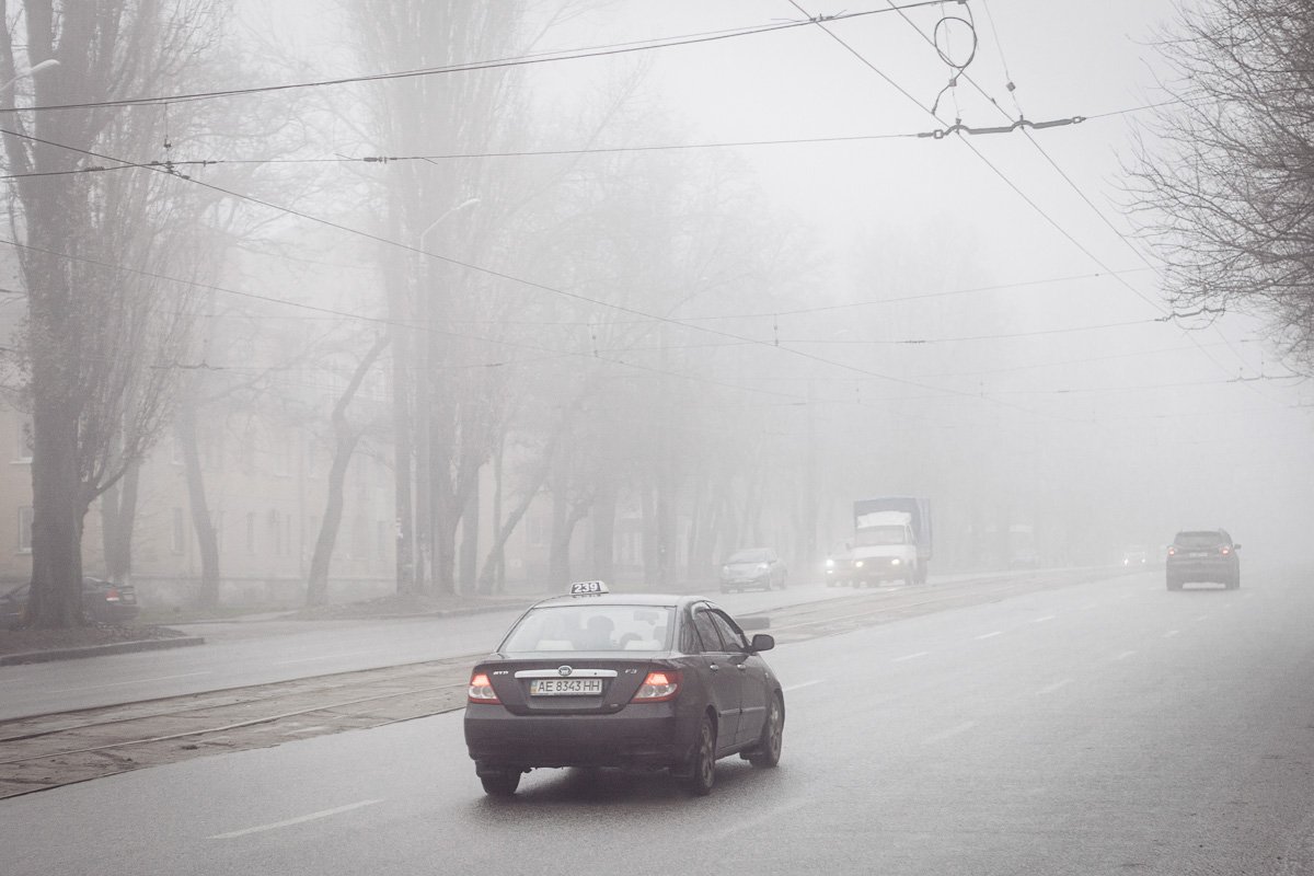 там вечный лед, там вечный снег, там вечный ветер скалы гложет,