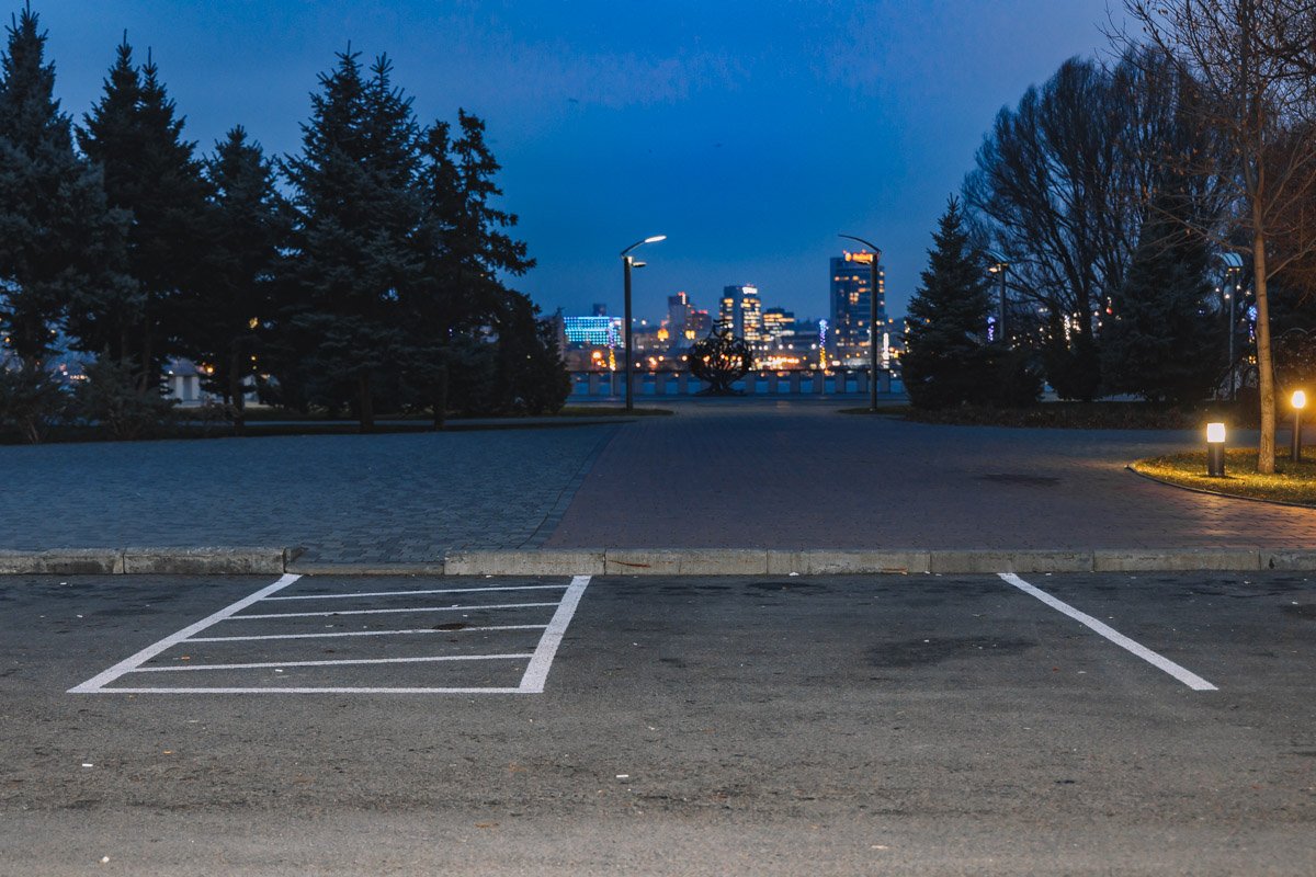 Когда там уже весь город будет платным... Когда там уже весь город будет платным...