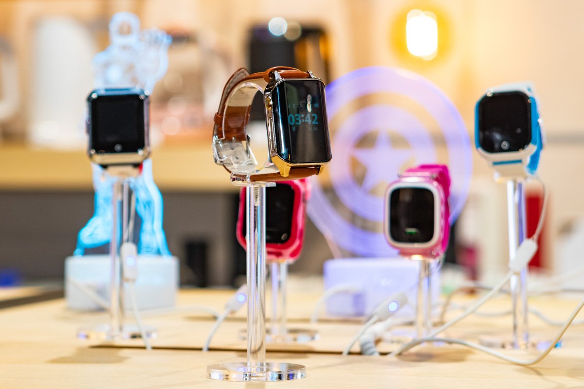 Снять часы сам ребенок не сможет — в ином случае на ваш телефон сразу же прийдет об этом уведомление