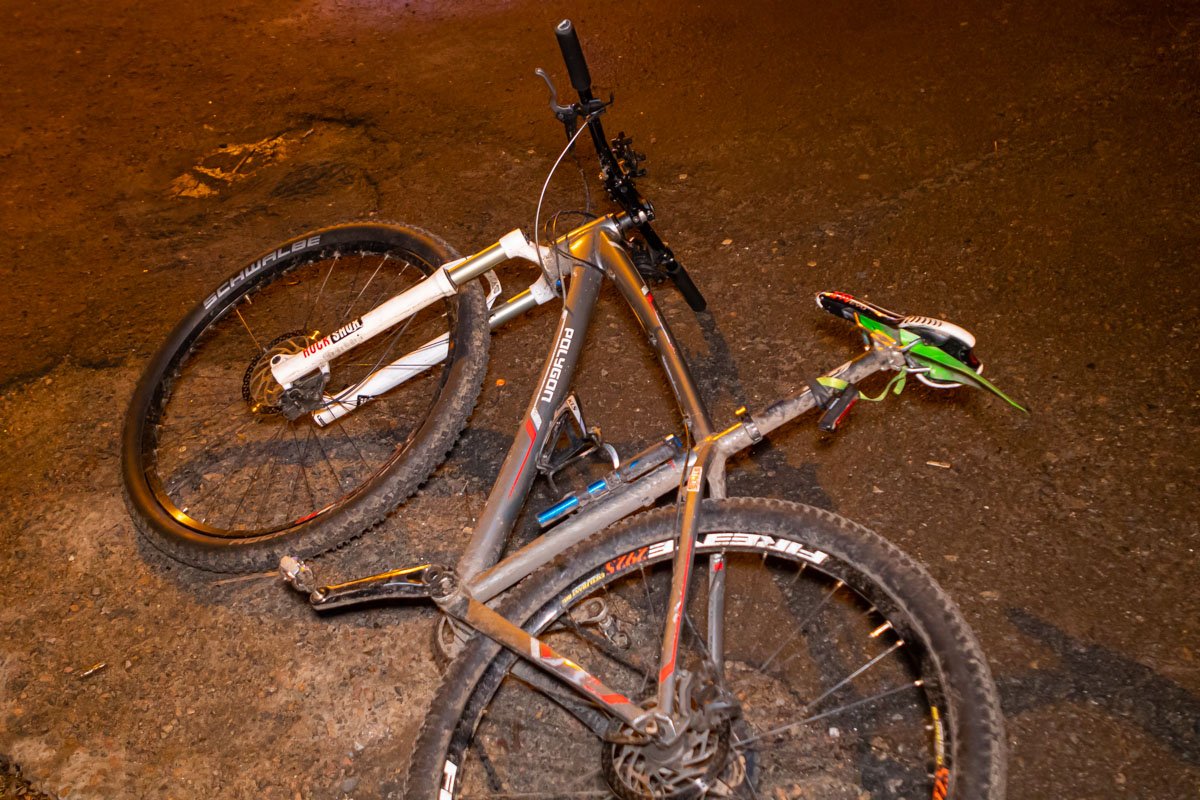 Велосипедист получил травмы Велосипедист получил травмы