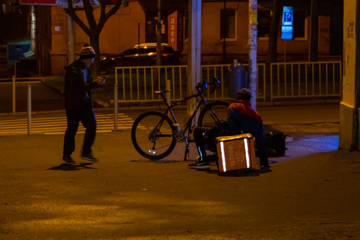Движение транспорта на этом участке не затруднено. Движение транспорта на этом участке не затруднено