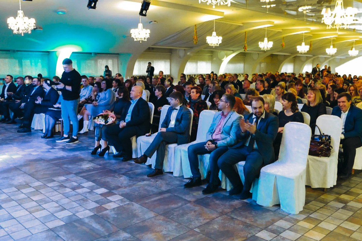 В Днепропетровской области работает около 4 000 адвокатов В Днепропетровской области работает около 4 000 адвокатов