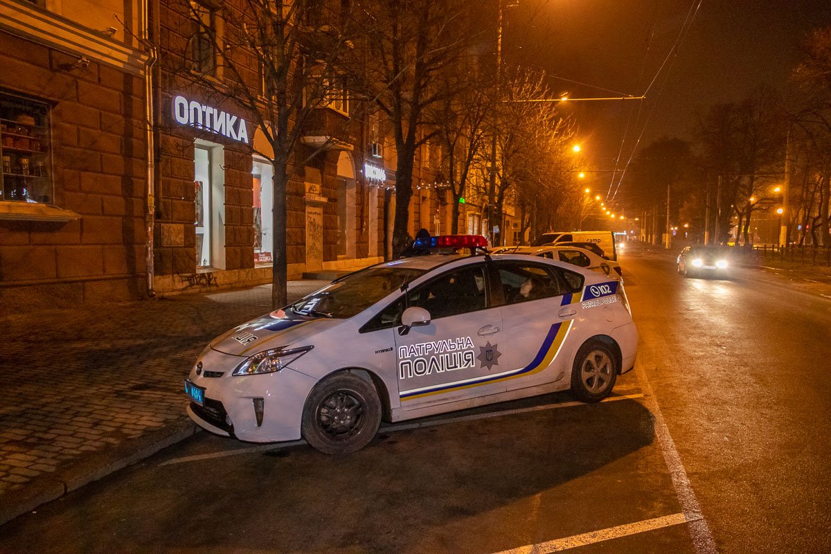 Подозреваемых доставили в райотдел Подозреваемых доставили в райотдел