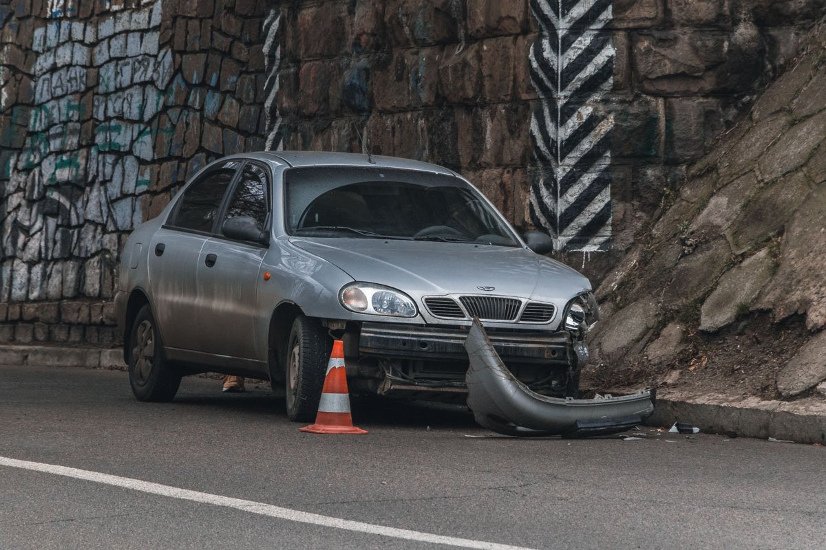 Авария произошла на улице Овражной