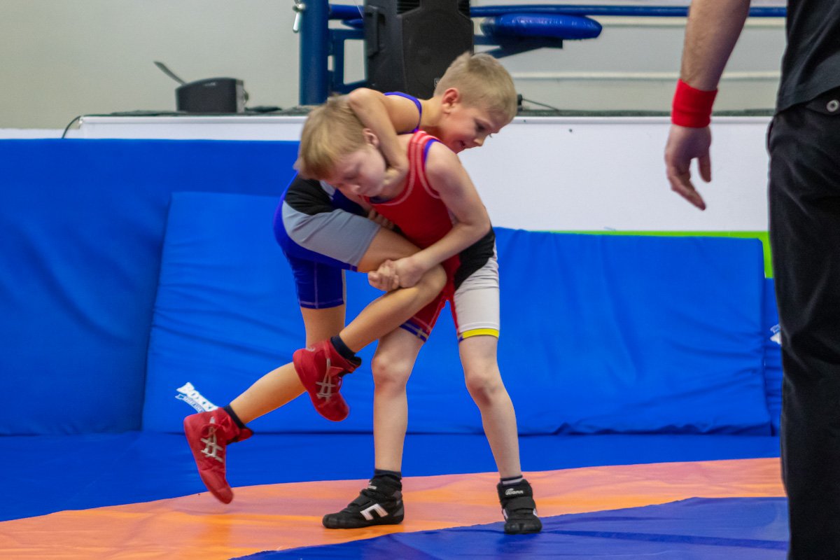 Юные спортсмены боролись за почетное право называться чемпионами Юные спортсмены боролись за почетное право называться чемпионами