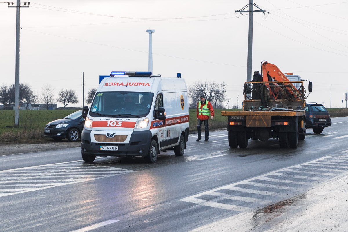 Авария произошла на улице Яснополянской Авария произошла на улице Яснополянской