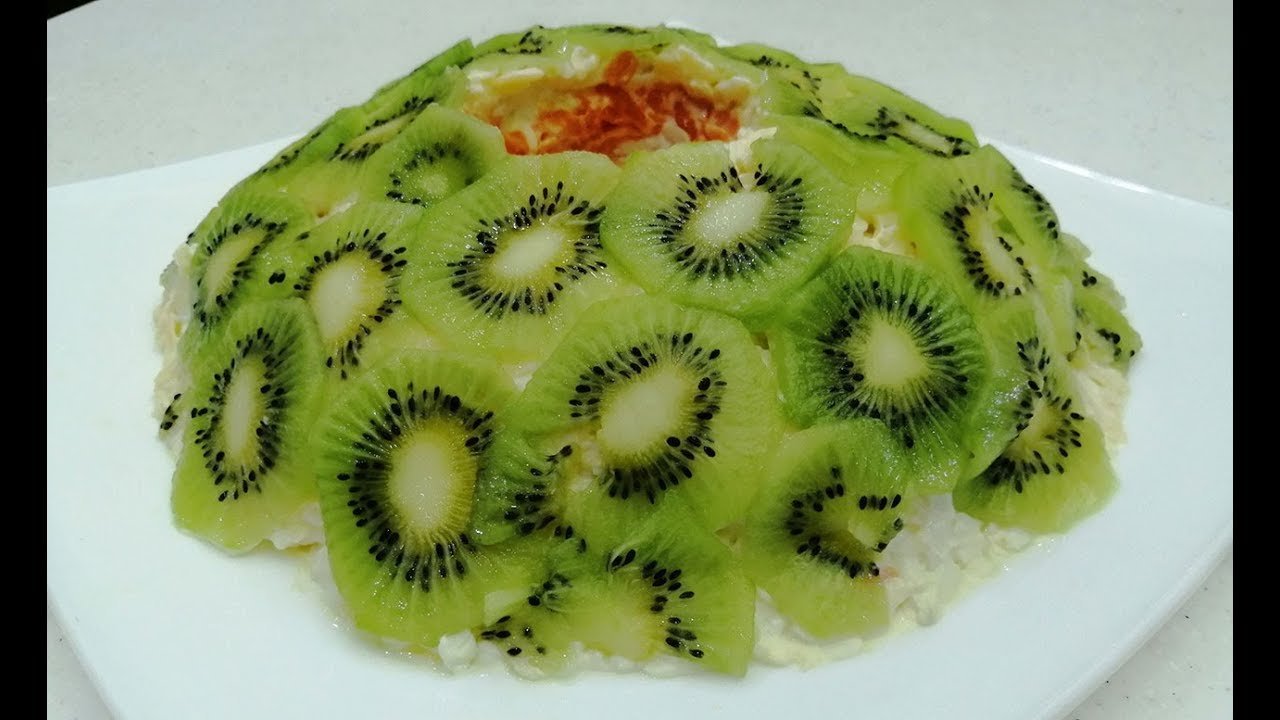 Простые и праздничные рецепты: как приготовить салат «Новогодняя экзотика» 1