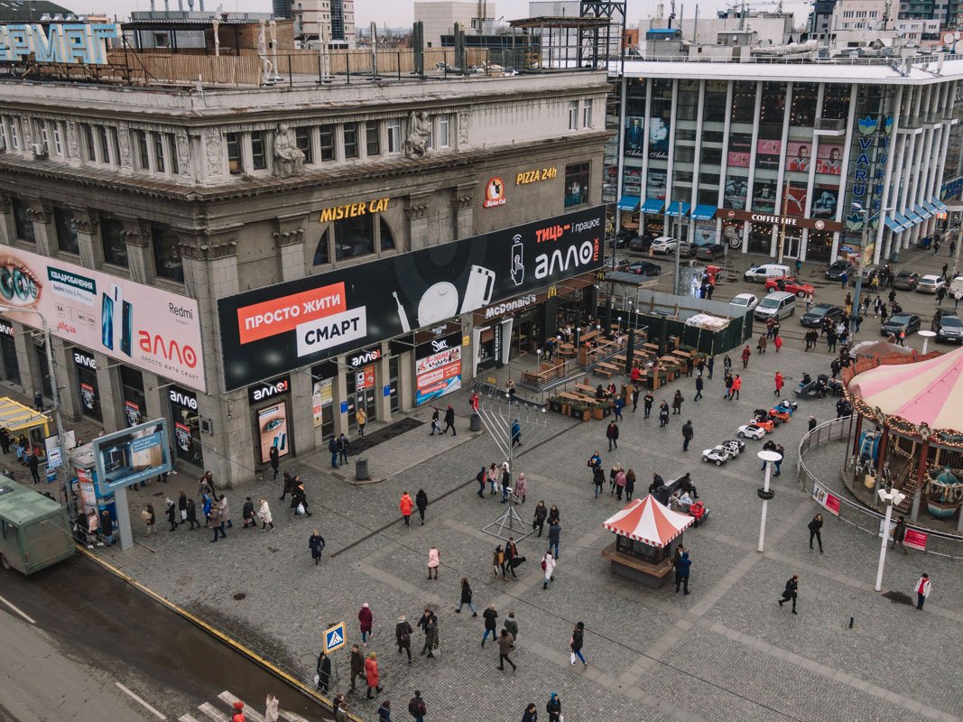 Ханукия расположилась на Европейской площади Ханукия расположилась на Европейской площади