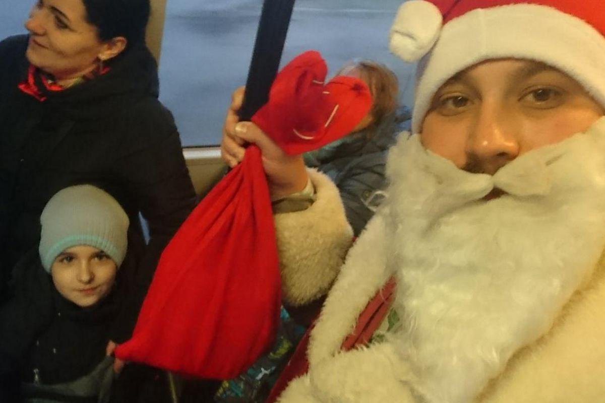 С мешком подарков