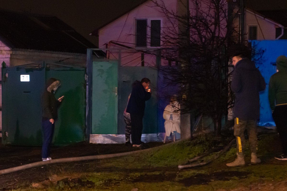 На помощь пенсионерке пришли соседи На помощь пенсионерке пришли соседи