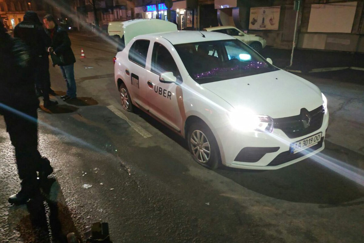 Водителя госпитализировали в 16-ую больницу Водителя госпитализировали в 16-ую больницу