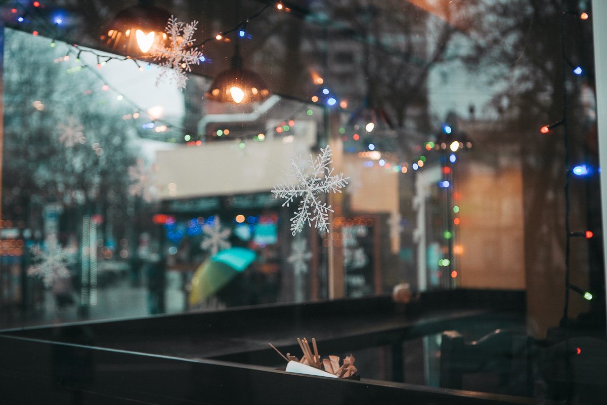 Снег хоть где-то Снег хоть где-то