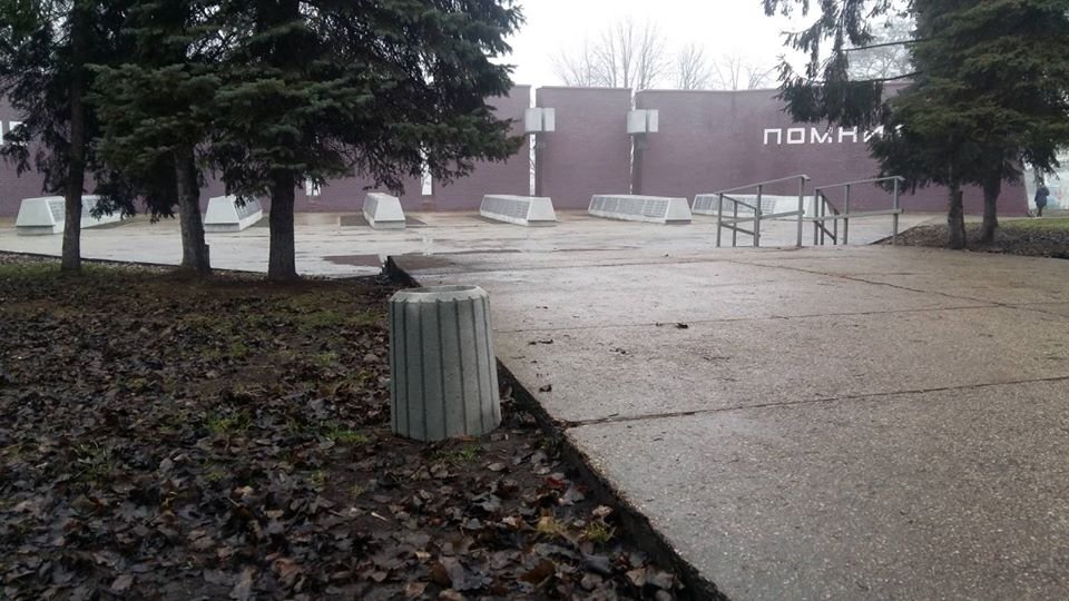 На этой неделе коммунальщики установили 46 урн в 4 парках