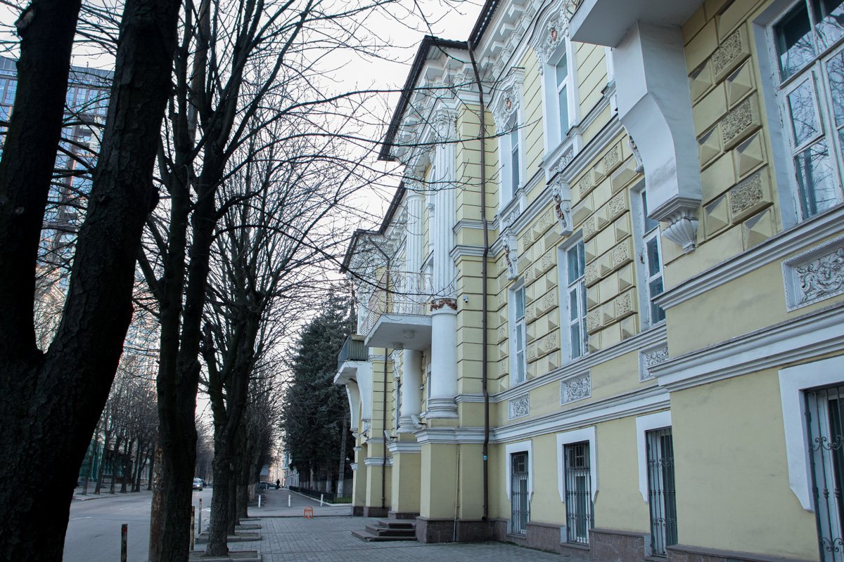 Благо, ничего, кроме таблички, вандалы не разрушили Благо, ничего, кроме таблички, вандалы не разрушили